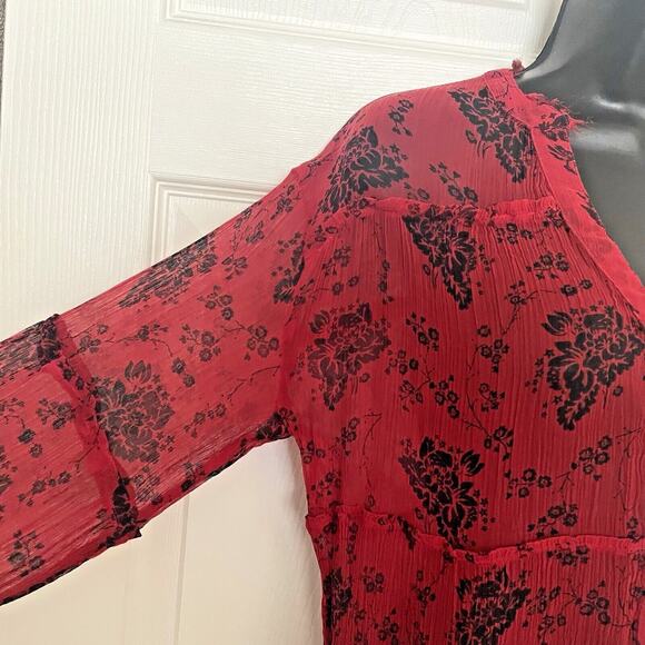 Sundance Shirt‎ Women Small Red Black Elodie Floral Popover Crinkle Whimsigoth - Picture 3 of 12
